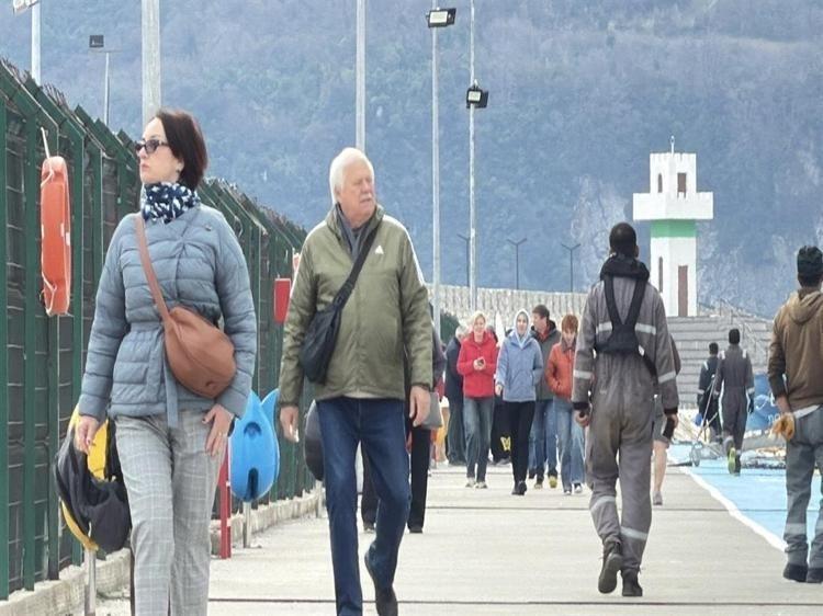 REKOR ÜSTÜNE REKOR: NÜFUSUN 10 KATI ZİYARETÇİ