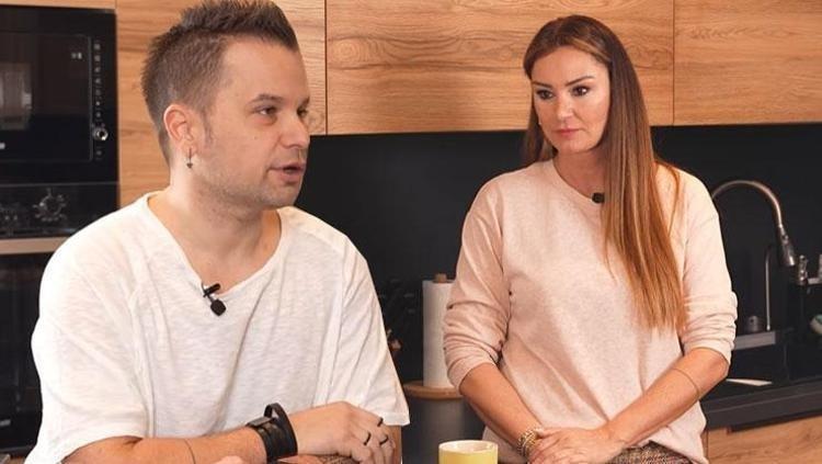 Yağmur Atacan ve Pınar Altuğun küvet kazası Öpmeye çalışırken kafa attım