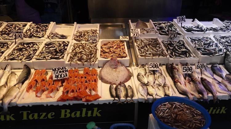 ‘DENİZDEKİ TÜM BALIKLAR TEZGAHTA’