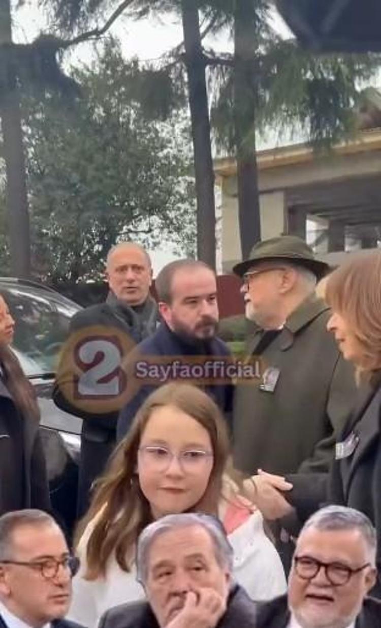 Türkiye, İlber Hocasını son yolculuğuna uğurladı