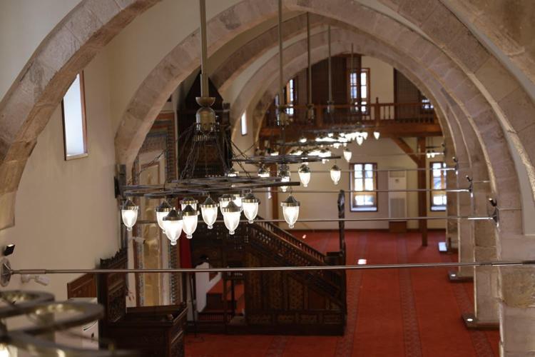 DEPREMDE AĞIR HASAR GÖRMÜŞTÜ
