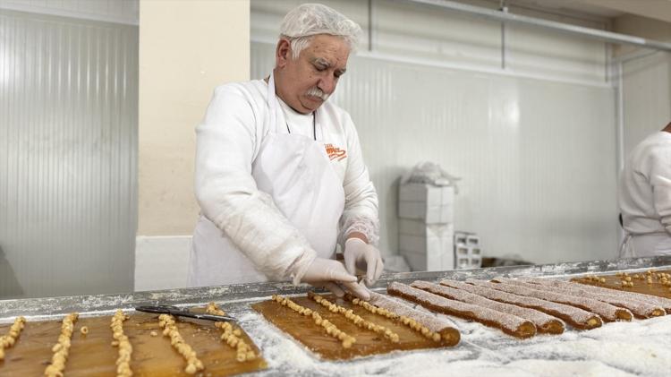 Osmanlı’nın parmak izinde lezzet mesaisi Kilosu 600 TLden başlıyor, adeta bayramın gözdesi