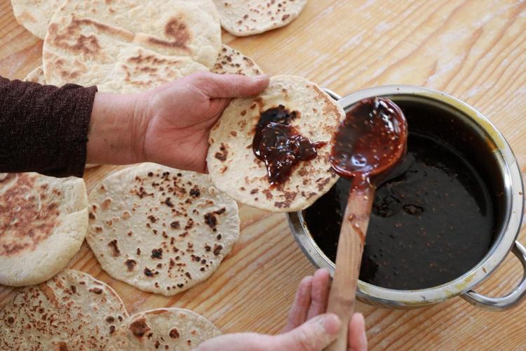 Arife günü hazırlanıyor, bayramda dağıtılıyor Konyada asırlık gelenek: Tadına doyum olmuyor