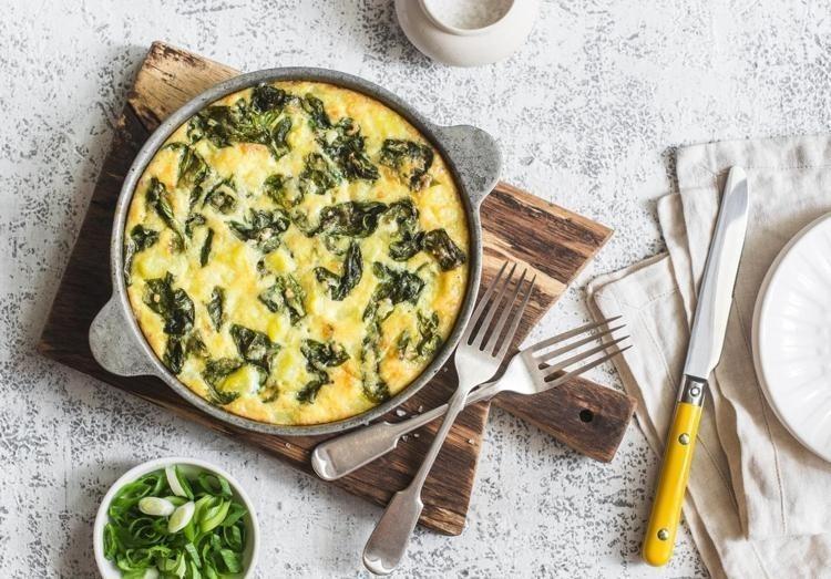 TAZE SOĞANLI OMLET TARİFİ