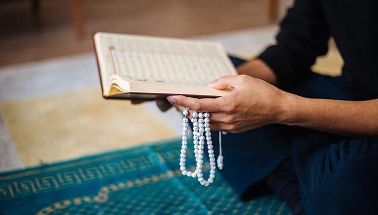 AREFE GÜNÜ 1000 İHLAS OKUMAK HADİSLERDE GEÇER Mİ