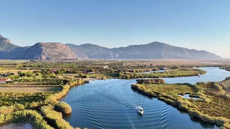 Dalyan Kanalı, havadan çekilen görüntülerle adeta nefes kesti