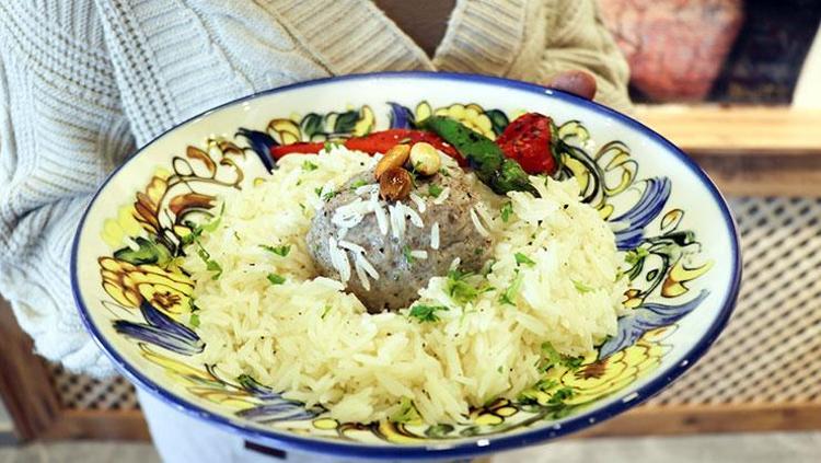 400 yıldır Ağrıda yapılan lezzet Taş üstünde 2 saat dövülüyor