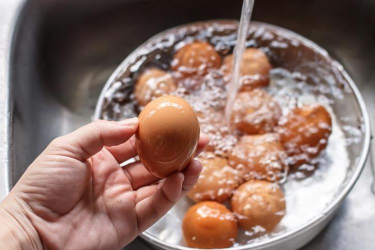KALSİYUM BOMBASI: YUMURTA SUYU