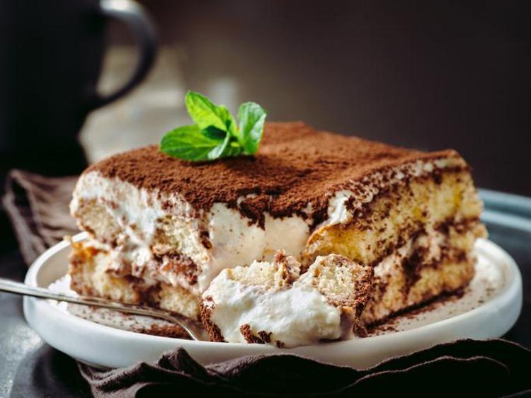 15 dakikada hazır tiramisu tarifi Lezzetiyle parmak ısırtıyor, kaşık kaşık yediriyor