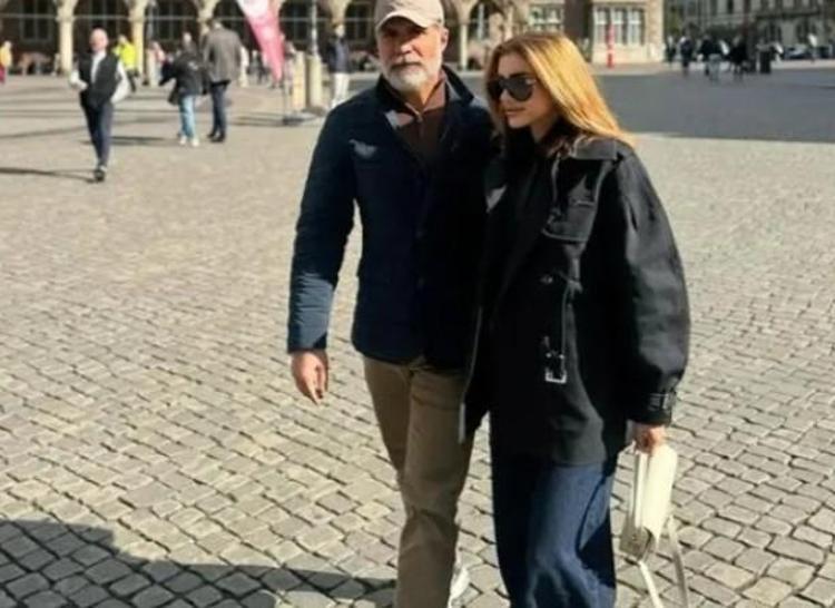 Özcan Deniz ve Samar Dadgar’dan Boğaz’da romantik yürüyüş