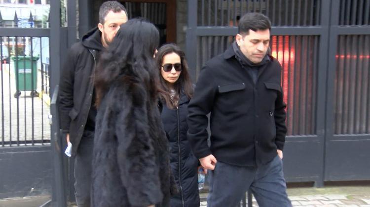 Beni törensiz defnedin demişti Erol Kösenin cenazesi kızına teslim edildi