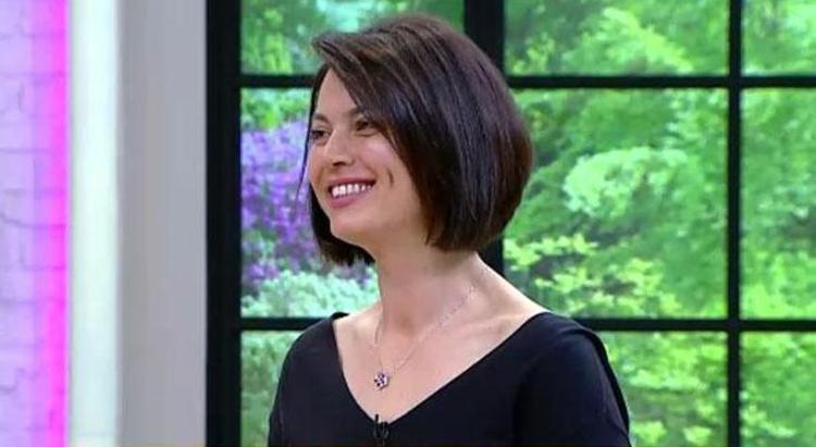 Açelya Akkoyun’dan dikkat çeken çıkış Oyunculuğu ünle karıştırıyorlar