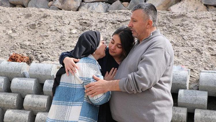 BABA: O BAYRAMDAN SONRA GELECEKTİ, BİZ GELDİK