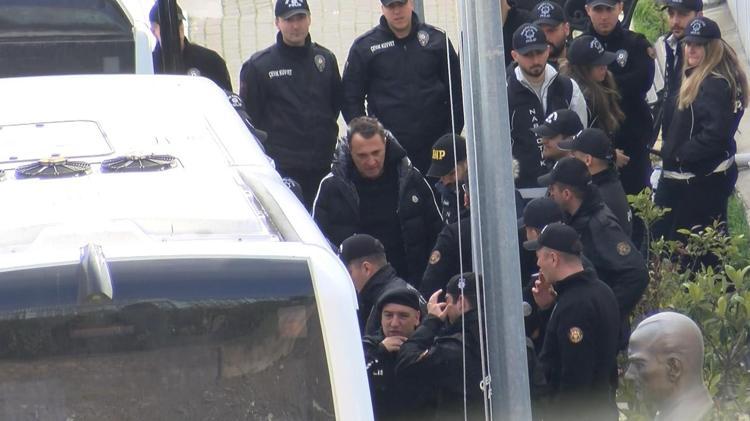 ŞÜPHELİLER ADLİ TIP KURUMUNA GETİRİLDİ