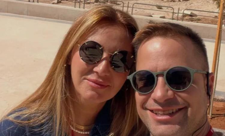 18 yıl sonra aynı sokaklarda Pınar Altuğ ve eşi Yağmur Atacandan romantik paylaşım