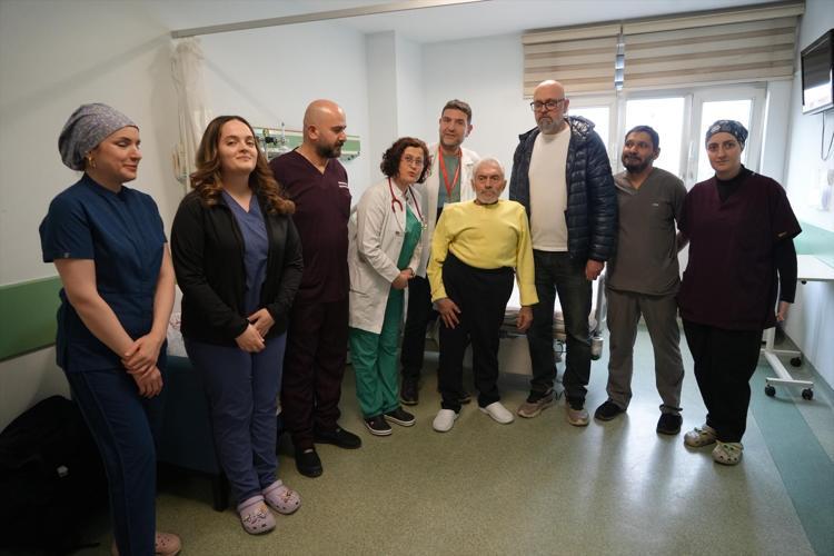 Kalbini saatlerce durdular Tıpta nadir görülen vaka duyanları şok etti