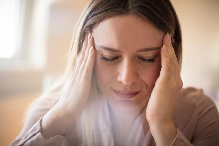 KULAKLARIMIZI TEMİZ TUTMALI ANCAK KURCALAMAMALIYIZ