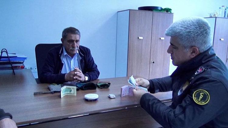 İçinde servet vardı Batmanda otobüste unutulan çanta sahibine ulaştırıldı