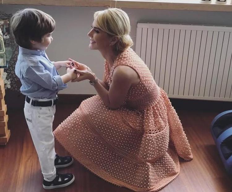 Ece Erkenin oğlu 11 yaşına girdi Kalbimin en hassas yerisin