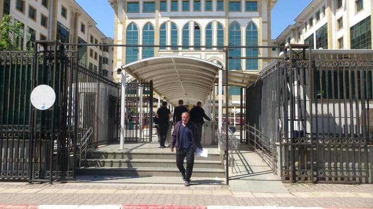 HER ÇALDIĞIM KAPI YÜZÜME KAPANDI