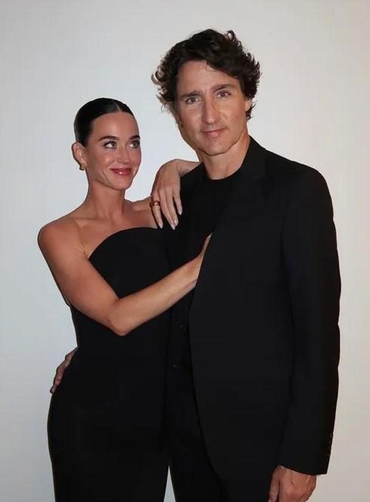 Katy Perryden sevgilisi Justin Trudeauya aşk dolu bakış