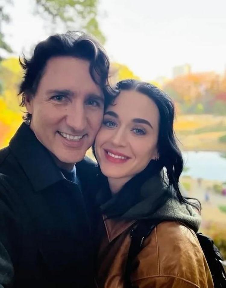 Katy Perryden sevgilisi Justin Trudeauya aşk dolu bakış