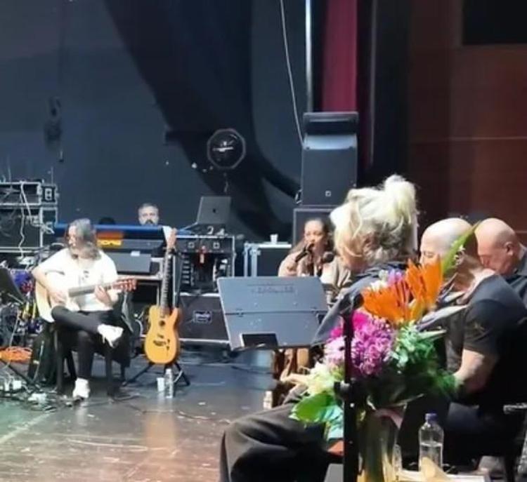 Semiramis Pekkan prova sahnesi