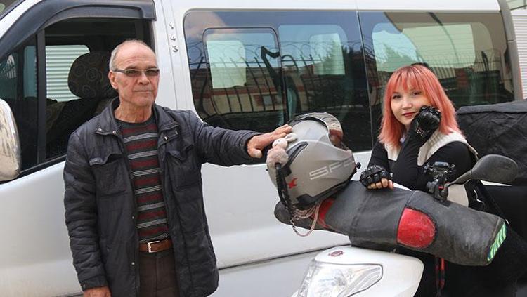 Trafik ışıklarında duygulandıran diyalog: 29 yıl önce kaybettiği kızını kuryenin gözlerinde buldu