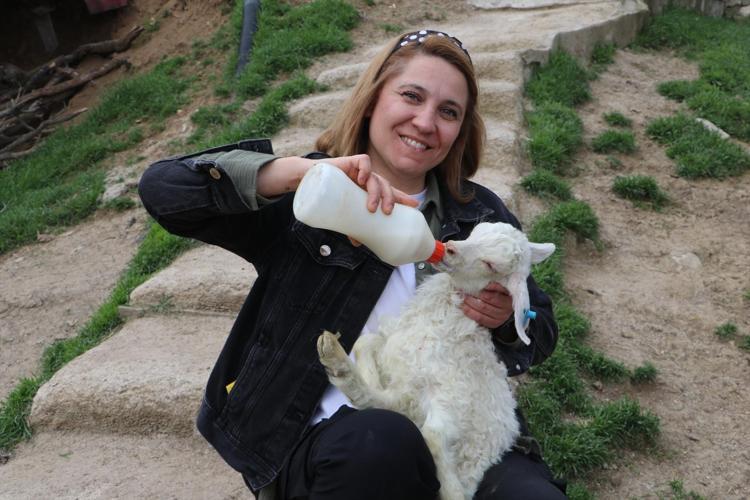 ‘BUGÜN GELDİĞİM NOKTADAN ÇOK MUTLUYUM’