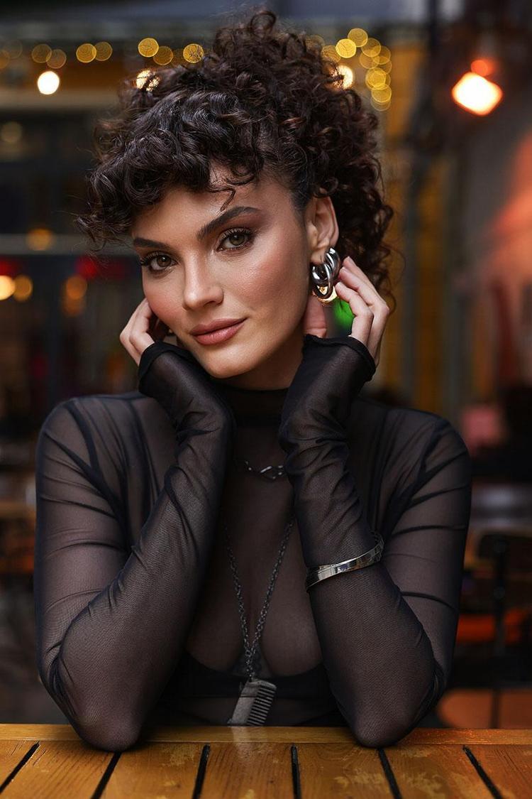 KİMSEYİ YARA BANDI YAPMAM