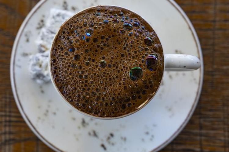 Meğer Türk kahvesinin köpürmeme sebebi buymuş Bu şekilde pişirince köpük köpük oluyor, lezzetine doyulmuyor