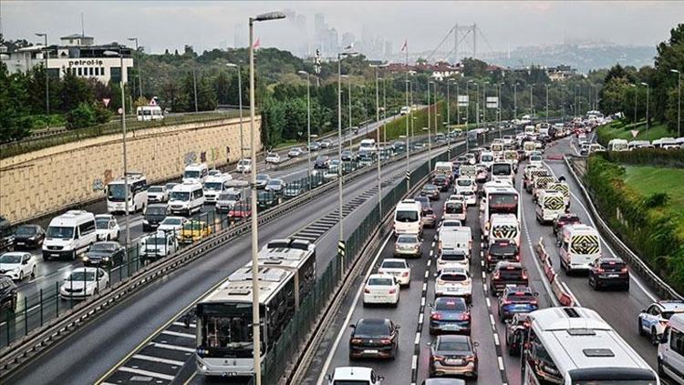 İLETİŞİM KOPUYOR