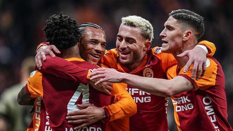 Galatasaray - Kocaelispor maçındaki iki penaltı pozisyonunu eski hakemler yorumladı Gol öncesi ofsayt tartışması