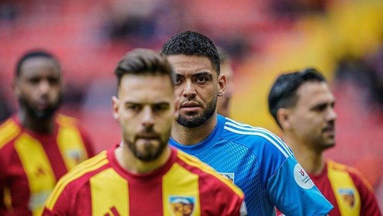 Fenerbahçe maçı bardağı taşırdı Kayserisporlu Bilale tepki büyük: Elin uzamıyor, dilin durmuyor