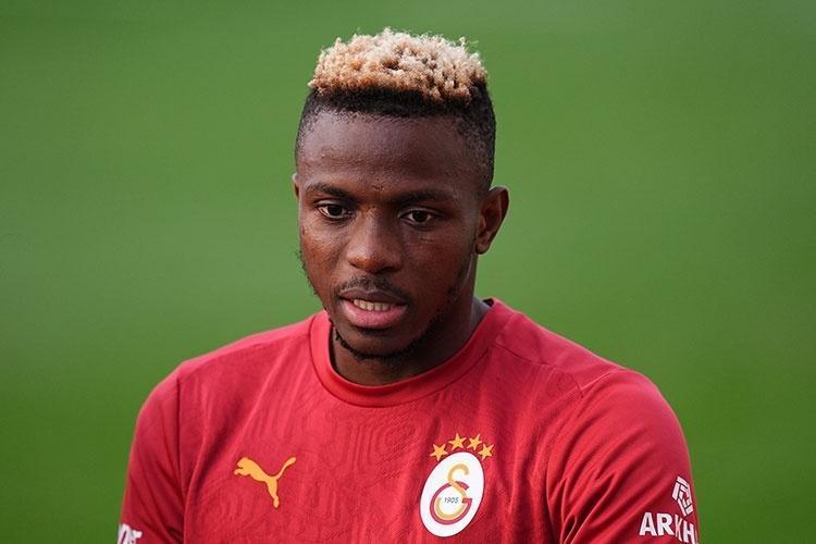 OSIMHEN NE ZAMAN SAHALARA DÖNECEK OSIMHEN GENÇLERBİRLİĞİ MAÇINDA OYNAYACAK MI VICTOR OSIMHEN MAÇTA OYNAYACAK MI