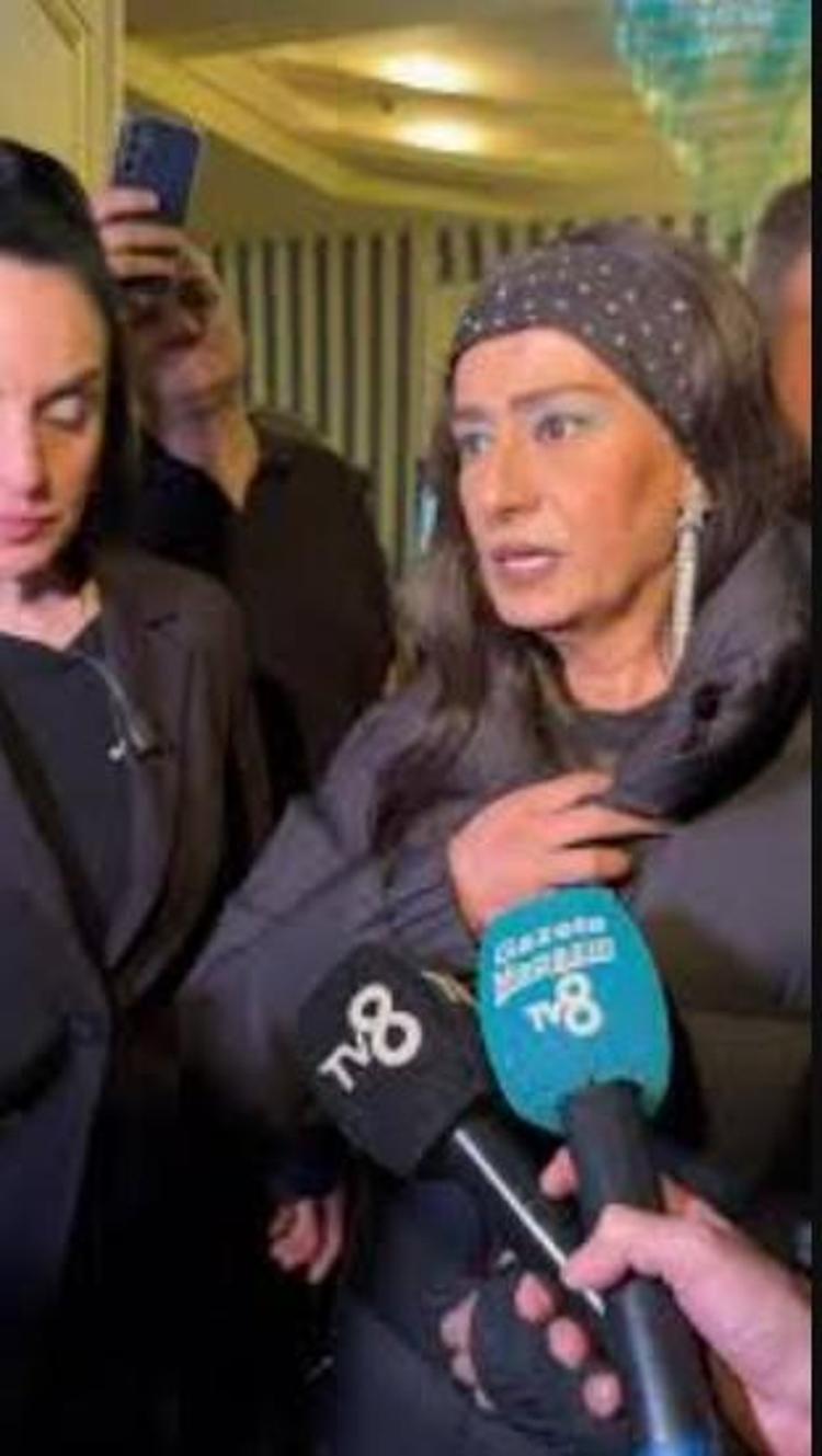 Ünlüler Cansever için harekete geçti Gecede Yıldız Tilbe sahne aldı