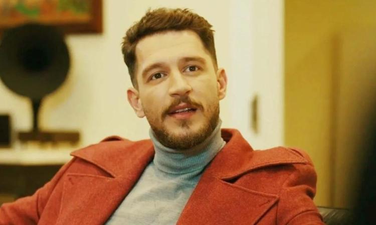 Kız arkadaşıyla görüntülenince gerildi Uraz Kaygılaroğlundan tepki
