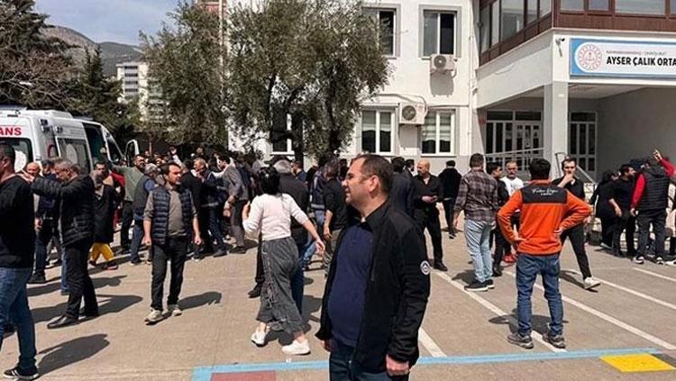 Kahramanmaraşta okulda silahlı saldırı Vali Ünlüer: 4 can kaybı, 20 yaralımız var