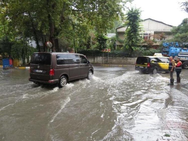 Meteorolojiden 75 il için sarı alarm Sağanak, rüzgar ve toz taşınımı yolda