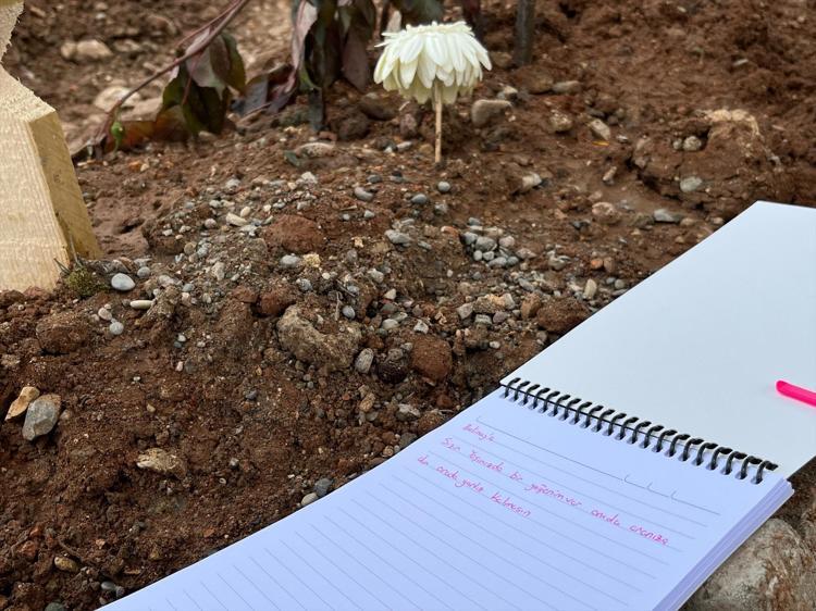 ‘YAZDIKÇA ACILARININ AZALACAĞINI DÜŞÜNDÜM’