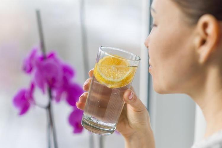 Mutfaktaki en ucuz detoks: Her gün bir bardak içince vücutta neler oluyor