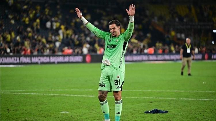 Fenerbahçe’de Ederson depremi ‘Tüm takımdan özür diledi’