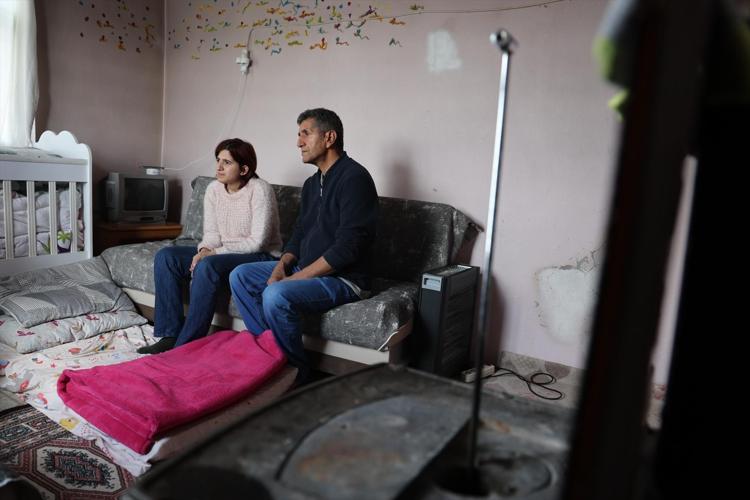 23 yaşındaki kadın Türkiyedeki tek vaka “Tedavisi yok” denilen hastalıkla yaşıyor