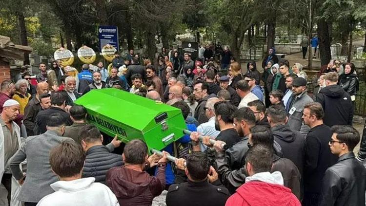 SEVENLERİ YALNIZ BIRAKMADI