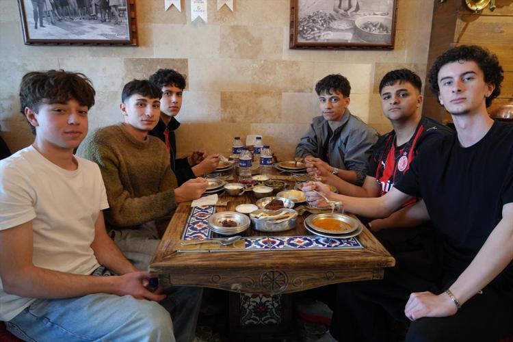 BİZ BEYRANI DOĞAL BİR ANTİBİYOTİK OLARAK GÖRÜYORUZ