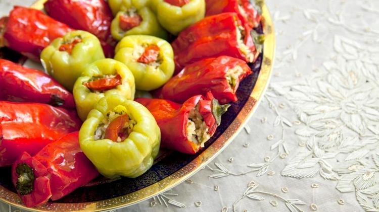 Anne eli değmiş gibi Böyle yapınca biber dolması lokum gibi oluyor