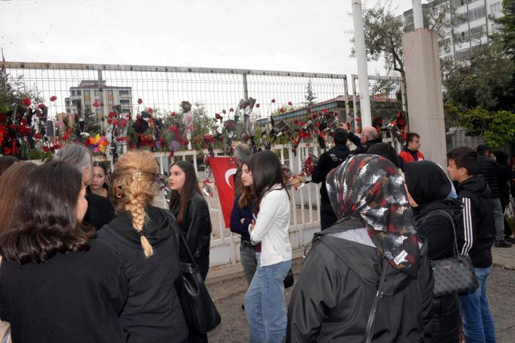 Okul katliamında kan donduran detaylar Sınıf arkadaşı anlattı: Okulu tarayacağım demiş