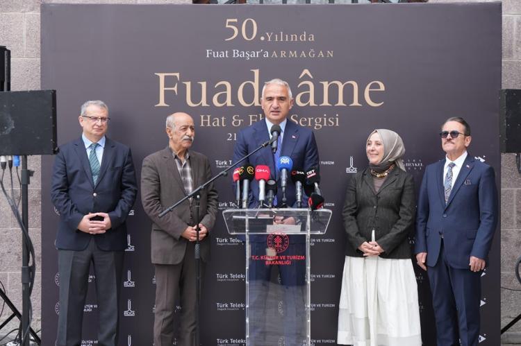 Bakan Ersoy’dan geleneksel sanatlara güçlü destek: Bu sergi kültür mirasımızın yaşatılmasının somut bir göstergesi