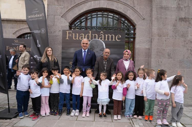Bakan Ersoy’dan geleneksel sanatlara güçlü destek: Bu sergi kültür mirasımızın yaşatılmasının somut bir göstergesi
