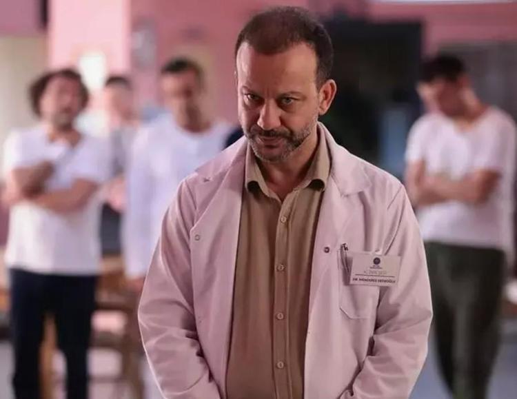 16 kilo veren Rıza Kocaoğlu sırrını paylaştı Zayıflama yöntemi mi yoksa vücut için kriz mi